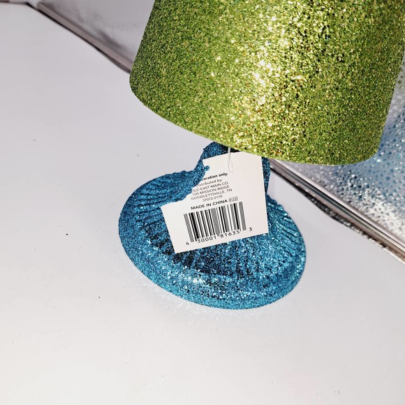 NWT Glitter Rainbow Metal Christmas Tree - Picture 4 of 11